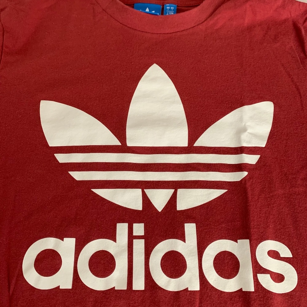 Men’s Small Adidas shirt